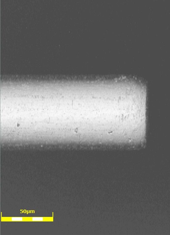 C面加工 - 面取り加工された先端